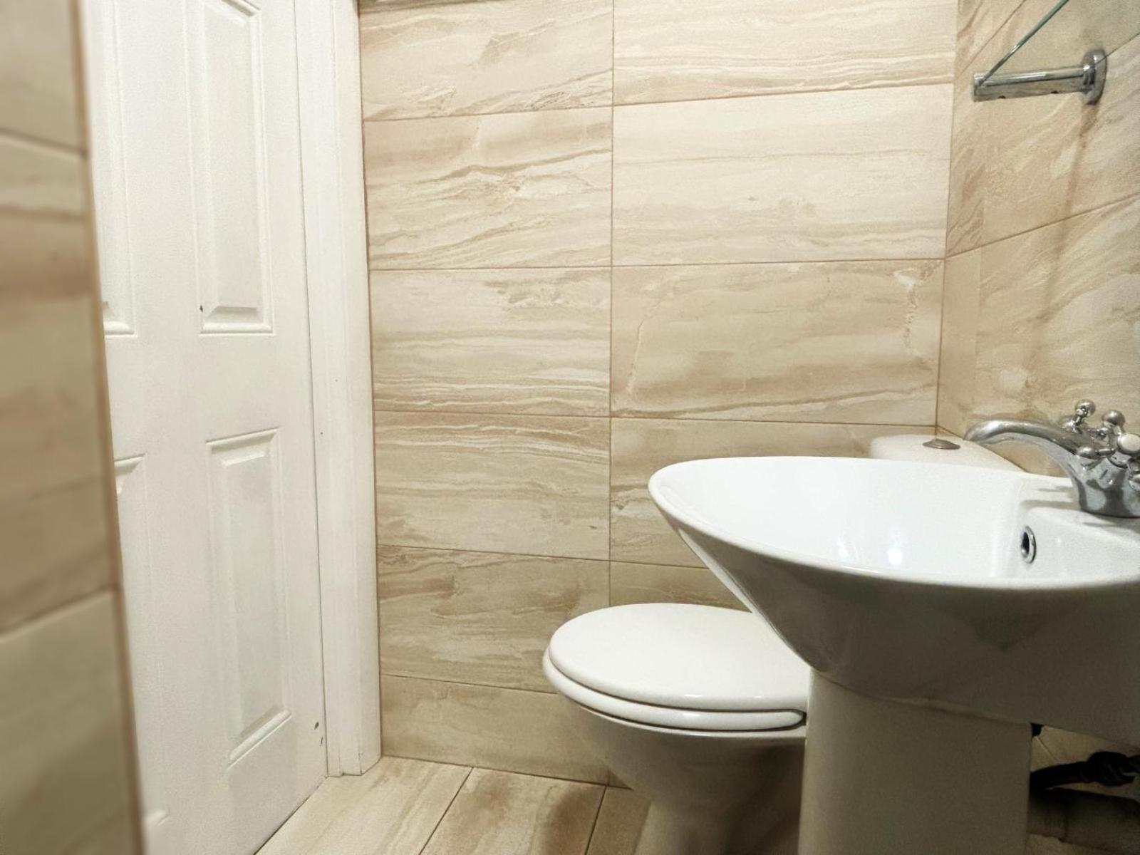 Shirley Apartments, Cozy Studio, Self Check In, 10 Min Drive To City Centre, Walking To Redbridge Train Station سوثامبتون المظهر الخارجي الصورة
